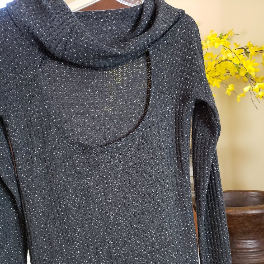 CHASER Open Back Sweater Cowl Neck - Picture 3 of 6